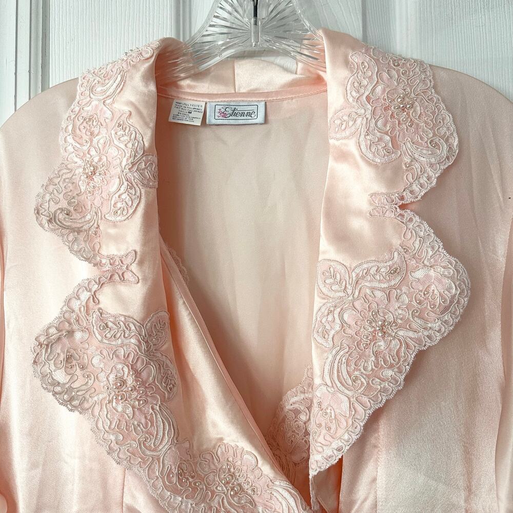 Etienne Peach Satin Vintage Long Robe Beaded Lace Slip Night Gown NWT Medium - Picture 3 of 16